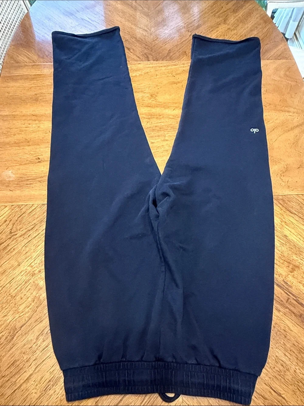 Alo Yoga Courtside Tearaway Sweats